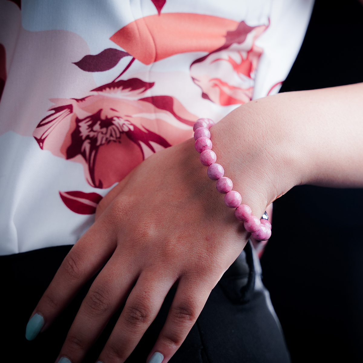 Thulite Bracelet – Ivory Nepal